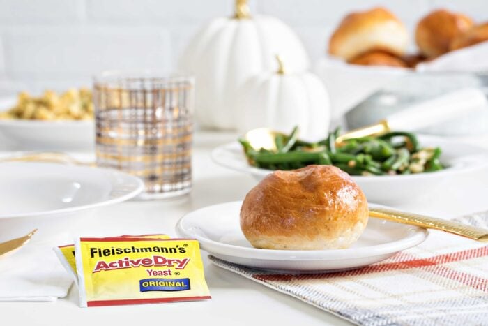 Garlic and Herb Beer Bread Rolls are light and delicious. Enjoy them with Thanksgiving dinner, or any meal!